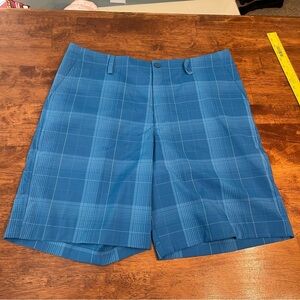 Under Armour Men's Blue Checkered Shorts size 36